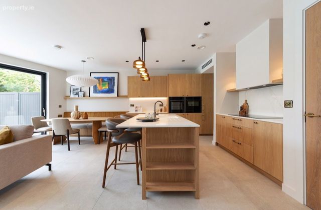 Merrion Gardens, Dublin 4, Ballsbridge, Dublin 4 - Click to view photos