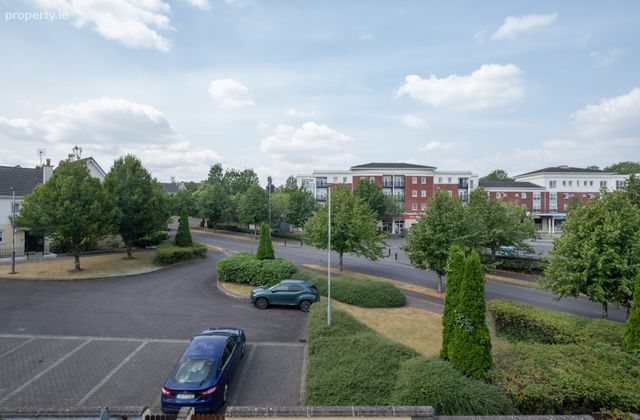 28 Clonlea, Mount Oval Village, Rochestown, Cork, Rochestown, Co. Cork - Click to view photos