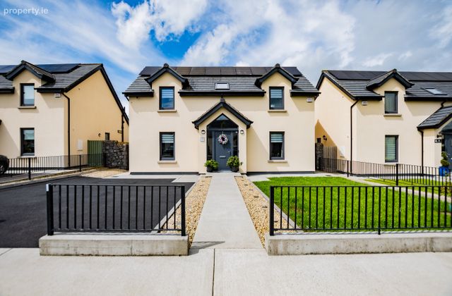 19 Clog Na L&eacute;inn, Collinstown, Mullingar, Co. Westmeath, Collinstown, Co. Westmeath - Click to view photos