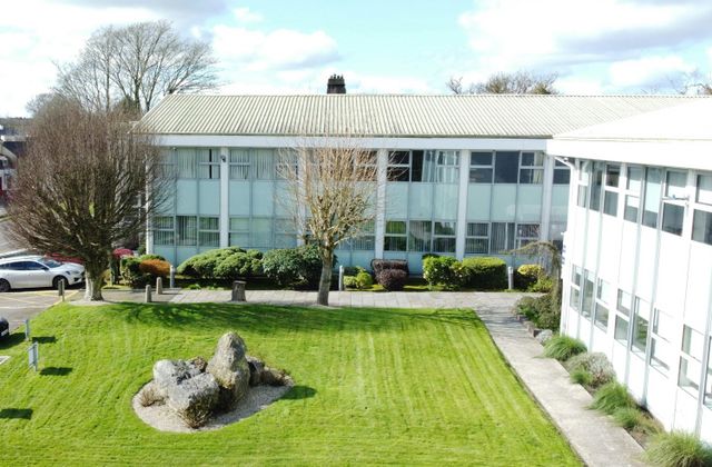 First Floor, Elm Court, Boreenmanna Road, Cork, Ballinlough, Co. Cork - Click to view photos