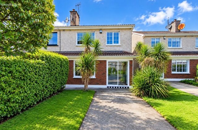 Seskin, 29 Highbury, Waterpark, Carrigaline, Co. Cork - Click to view photos