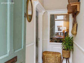 9 Meathville Terrace, Long Lane, Dublin 8, Dublin 8 - Image 2