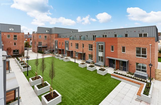 The Palm, Glasnevin, Dublin 9 - Click to view photos