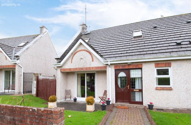 11 Courtown Cove, Courtown, Riverchapel, Co. Wexford - Click to view photos