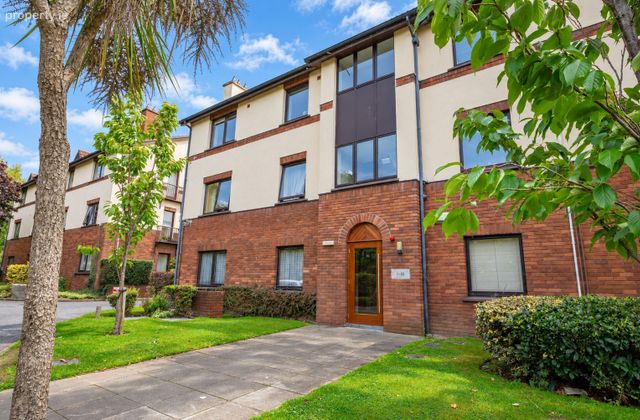 13 The Sycamores, Stradbrook Hill, Blackrock, Co. Dublin, Blackrock, Co. Dublin - Click to view photos
