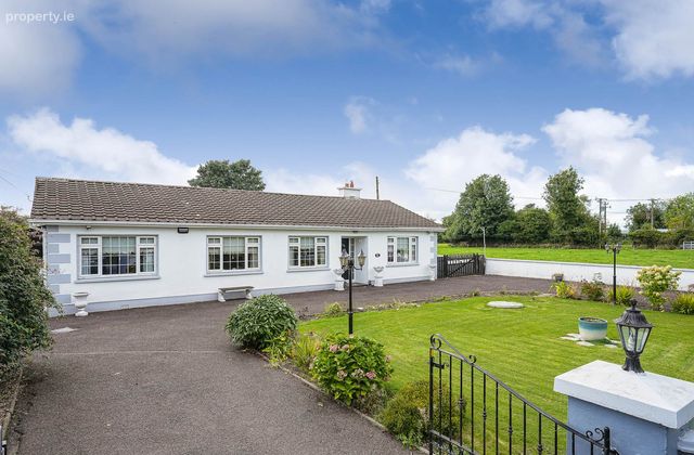 Halltown, Dunderry, Navan, Co. Meath, Bohermeen, Co. Meath - Click to view photos