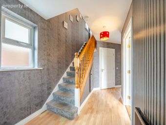 78 Manor Village, Westport Road, Castlebar, Co. Mayo - Image 2