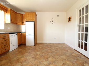 6 Parkrise, Birr, Co. Offaly - Image 4