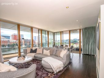 Apartment 40, The Waterfront, Hanover Quay, Dublin 2 - Image 2