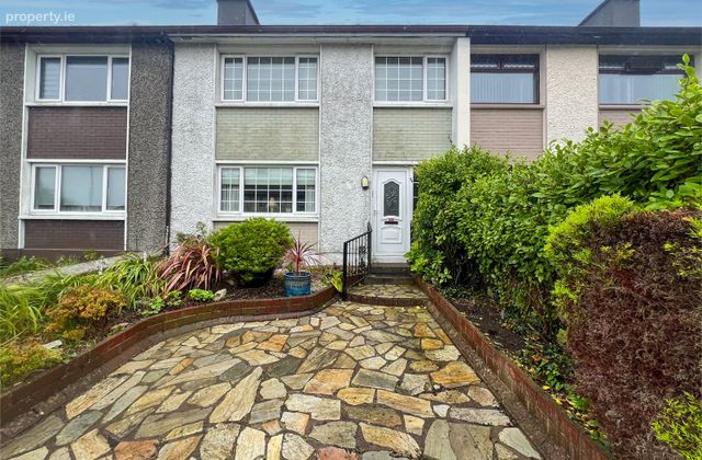 24 Saint James Crescent, Mervue, Galway City, Mervue, Co. Galway - Click to view photos