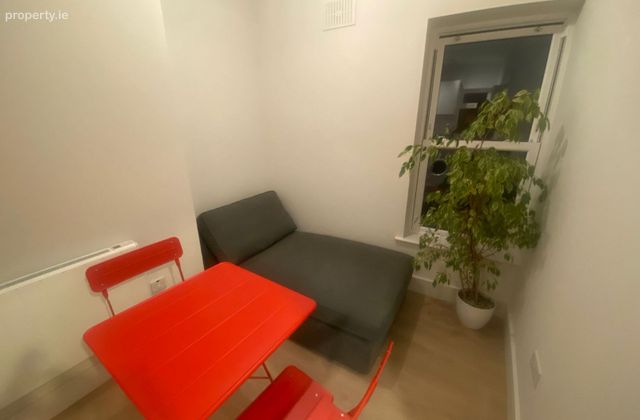 Clontarf Avenue, Clontarf, Dublin 3 - Click to view photos