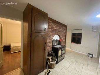Pollnahallia, Belclare, Caherlistrane, Co. Galway - Image 2