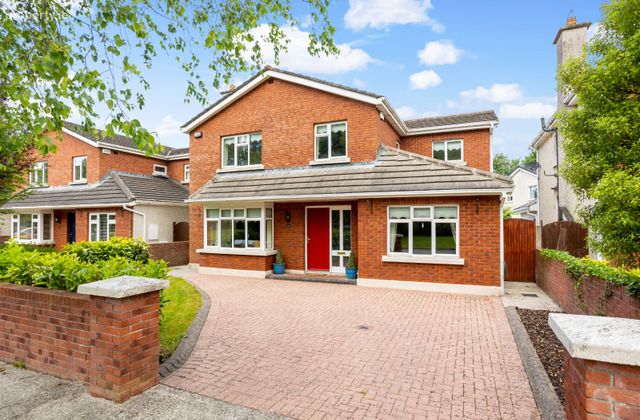 13 Riverside Park, Newbridge, Co. Kildare - Click to view photos