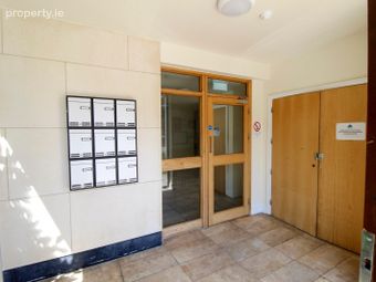 10 Castlegate Way, Adamstown, Lucan, Co Dublin, Adamstown, Co. Dublin - Image 3