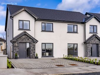 4 Derrybeg Avenue, Mountrath, Co. Laois