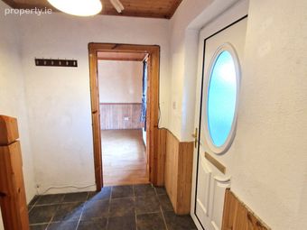 1 Roshine Lodge, Burtonport, Arranmore, Co. Donegal - Image 3