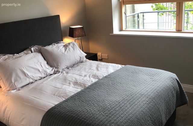 Saint Patricks Court, Clambrassil Street, Dublin 8 - Click to view photos