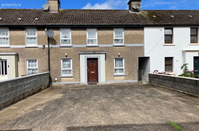 32 Sullivans Place, Mallow, Co. Cork - Click to view photos