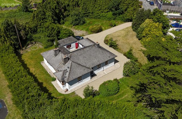 Karuna, Commons, The Old Village, Rathnew, Co. Wicklow - Click to view photos