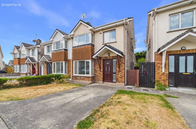 9 Orchard Crescent, Carrick-on-suir, Carrick-on-Suir, Co. Tipperary - Click to view photos