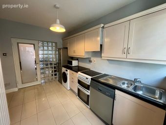 18 Saint John's Street, Dublin 8, South Circular Road, Dublin 8 - Image 2