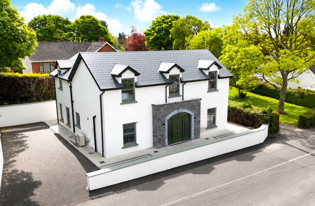 Rathmoyle Cresent, Abbeyleix, Co. Laois, Abbeyleix, Co. Laois - Click to view photos