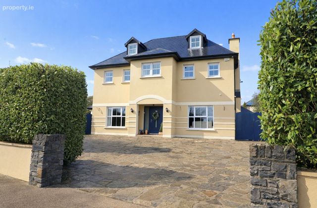 Annaclone, 18 Limeworth, Carrigrohane, Co. Cork - Click to view photos