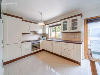 32 Carrabeag, Newport Road, Castlebar, Co. Mayo - Image 5