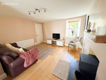 7 Burke Street, Fethard, Co. Tipperary - Image 4