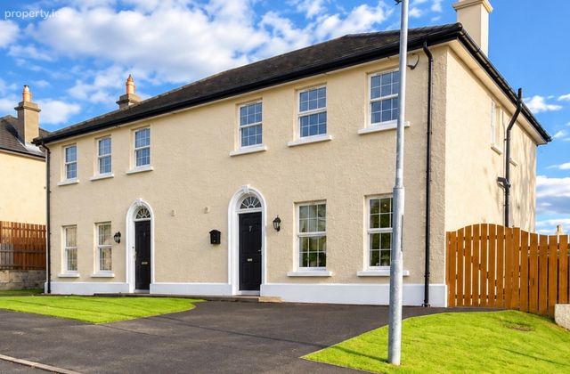 111 Thornberry, Letterkenny, Co. Donegal, Letterkenny, Co. Donegal - Click to view photos