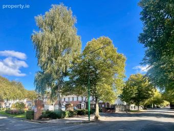 35 Temple Square, Temple Road, Dartry, Dublin 6 - Image 2