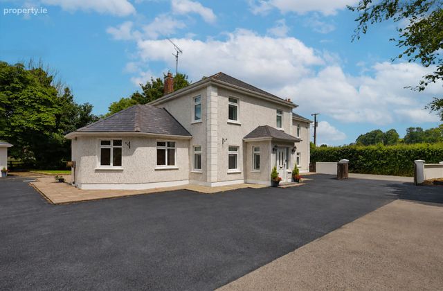 Pottlebane, Carnaross, Carnaross, Co. Meath - Click to view photos