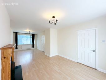 97 The Dale, Belgard Heights, Tallaght, Dublin 24 - Image 4