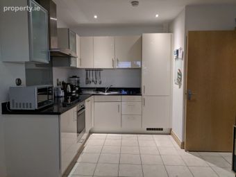 9 Oak House, Carrickmines Green, Glenamuck Road, Carrickmines, Dublin 18 - Image 3