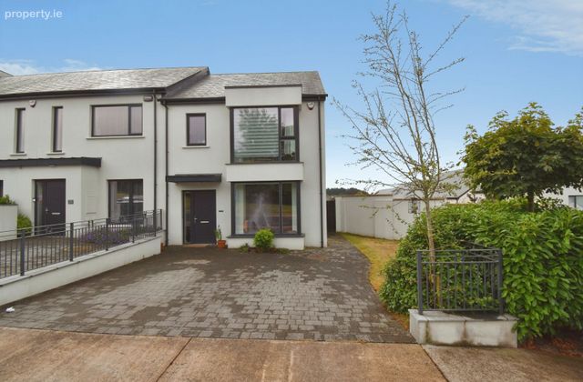 124 Butlers View, Ballinglanna, Glanmire, Co. Cork - Click to view photos