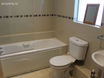 Apartment 6 , Barnhall Shopping Centre, Celbridge Road, Leixlip, Leixlip, Co. Kildare - Image 5