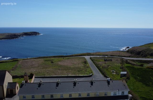 Kilkinnihan West, Cahermore, Beara, Co. Cork - Click to view photos