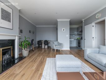 Penthouse Apartment 201, Temple Court, Dublin 9 - Image 4