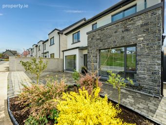 12 The Cedars, Glounthaune, Co. Cork - Image 2