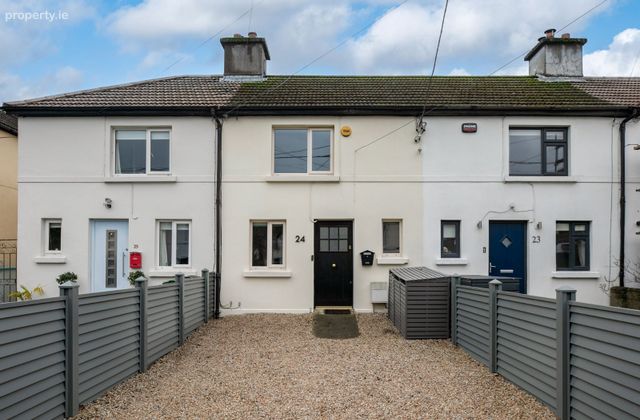 24 Mccabe Villas, Booterstown, Blackrock, Co Dublin, Booterstown, Co. Dublin - Click to view photos