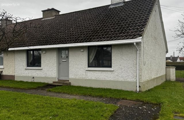 Clontuskert, Lanesborough, Ballyleague, Co. Roscommon - Click to view photos