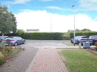 37 Mount Bellew Crescent, Lucan, Lucan, Co. Dublin - Image 2