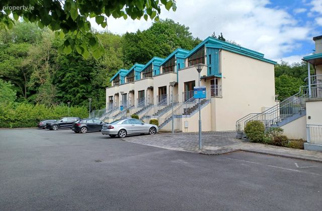 Chapelhill, Chapelizod, Dublin 20 - Click to view photos