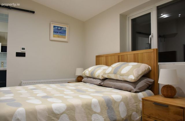 Coolvallanane Beg, Kinsale, Co. Cork, Belgooly, Co. Cork - Click to view photos