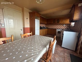 5 Rose Court, Keyes Park, Southill, Co. Limerick - Image 3