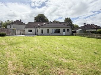11 College Court, Cahir, Co. Tipperary, Cahir, Co. Tipperary - Image 3