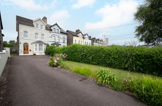 Laurel Bank, Victoria Road, Cork, Blackrock, Co. Cork - Click to view photos