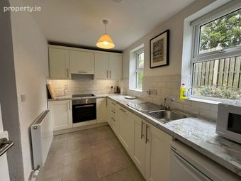 2 Pier Road, Schull, Schull, Co. Cork - Image 2