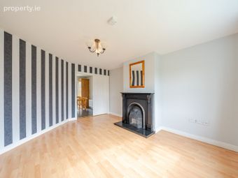 78 Manor Village, Westport Road, Castlebar, Co. Mayo - Image 5