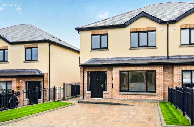 9a Ivy Grove, Collooney, Co. Sligo - Click to view photos